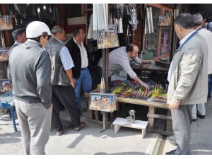 Günde 3 Bin Bıçak Biliyorlar