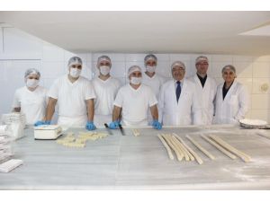 Geleneksel Tatlılar Bayram Sofraları İçin Hazırlanıyor