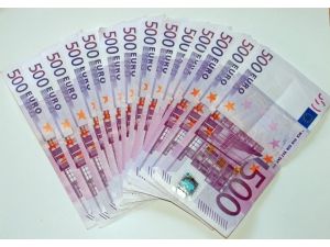 Avrupa Faiz Değiştirmedi