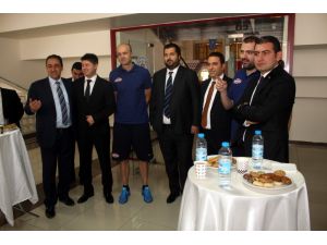 Royal Halı Gaziantep Basketbol Takımı Yeni Sezon Açılışını Yaptı