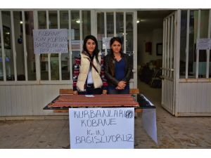 Hakkaride Kurban Bağışı İçin Stant Açıldı