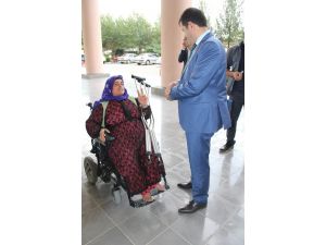 Başkan Ekinci Engellilerle Erken Bayramlaştı