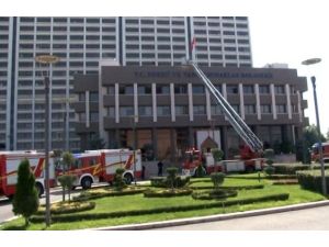 Bakanlıkta Yangın Paniği