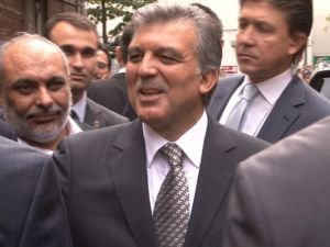 Abdullah Gül Kurbanını Bu Kuruma Bağışladı