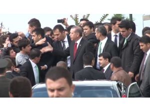 Cumhurbaşkanı Anne-babasının Mezarında