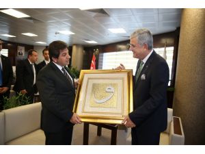 Ab Bakanı Volkan Bozkır Esenlerde