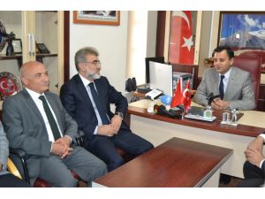 Bakan Yıldız Kayseri’de Ziyaretlerde Bulundu