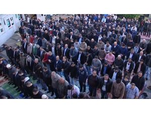 Dünyadan Bayram Namazı Görüntüleri