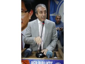 Bakan Eker Diyarbakır’da Partililerle Bayramlaştı