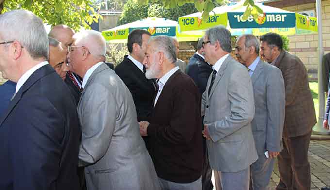 Valilik Bahçesinde Bayramlaşma Töreni Yapıldı