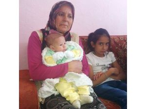 Bebeğe Viagra Yetiştiremiyorlar