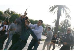 ’’Işid’’ Eyleminde Polisin Silahını Aldı Ve...
