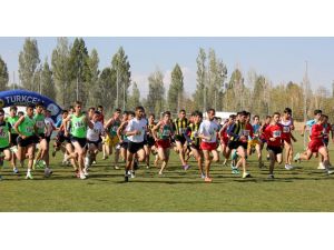 Erzurum’da Bayıltan Yarış