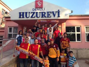 Denizli’deki Galatasaraylılar Huzurevini Ziyaret Etti