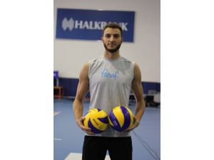 Halkbankta Oyuncular Bernardıye Güveniyor