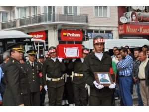 Kalp Krizi Geçiren Asker Son Yolculuğuna Uğurlandı