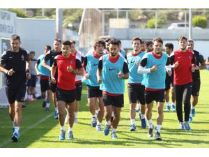 Trabzonspor, Mersin İdmanyurdu Maçı Hazırlıklarını Sürdürüyor