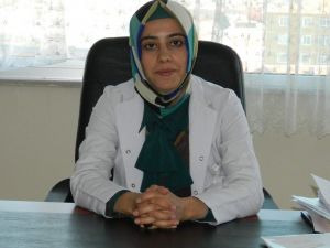 Anne Babalar Çocuklara Eşit İlgi Ve Şefkat Göstermeli