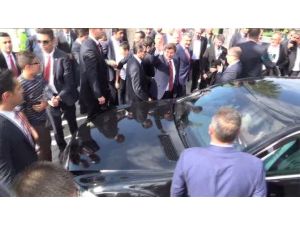 Cuma Namazını Tarihi Ulu Camii’nde Kıldı