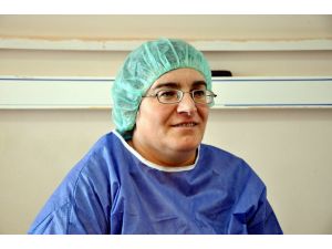 Organlarının Yeri Ters Olan Kadına Safra Kesesi Ameliyatı Yapıldı