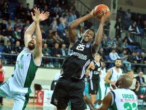 Kartal İlk Maçında Mağlup