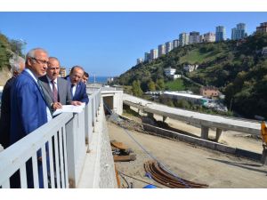 Ulaştırma, Denizcilik Ve Haberleşme Bakanı Lütfi Elvan Yapımı Süren Kanuni Bulvarında İncelemelerde Bulundu