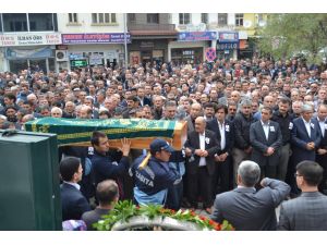 Belediye Başkan Yardımcısı Barkır Toprağa Verildi