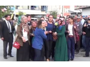 Gözyaşları İçinde Emniyet Müdürlüğüne Geldiler