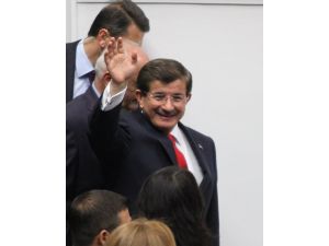 Davutoğlu: “Seçimlerde Darbe Yemiş Vesayetçiler, 2015 Seçimlerini İpotek Altına Almaya Çalışıyor