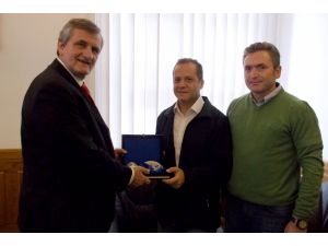 Odü, Üniversal Yolunda