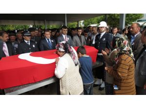 Şehit Polis Memuru Beşir Kurt Gözyaşları Arasında Toprağa Verildi