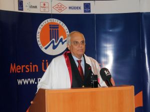 Emekliye Ayrılacak Rektörün Yeni Rektörden Atatürk İsteği