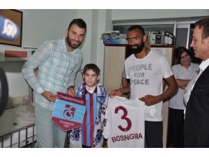 Bosingwa Ve Mustafa Yumludan Anlamlı Ziyaret