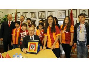 Ünal Aysal’dan Milli Takım Eleştirisi