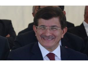 Mevkidaşı Onuruna Yemek Verdi