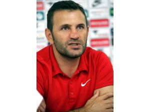 Buruk, Gazetecilerle Bir Araya Geldi