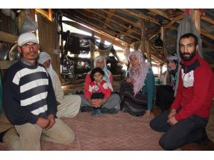 (Özel Haber) Ahırın Çatı Katında Yaşam Mücadelesi