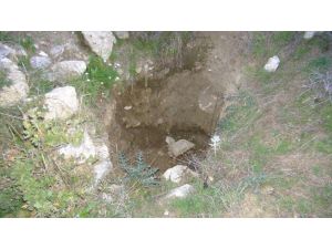 Agrilion Antik Kentinde Kaçak Kazılar