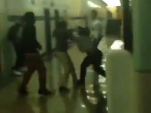 Kadın Öğretmen Kız Öğrencisiyle Böyle Kavga Etti