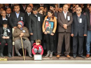 Mhp’den İhraç Edilen Eski Vekile Tbmm’de Tören
