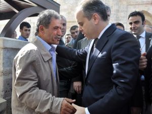 Bakan Kılıç, Cami Avlusunda Sigara İçen Vatandaşı Uyardı