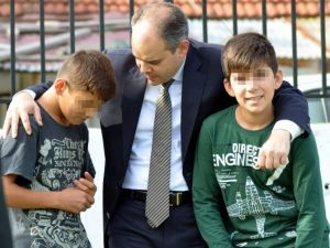 Sigara İçen Çocuklara Bakan Abi Nasihati