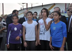 Bakan Kılıç, Spor Vadisi’nde İncelemede Bulundu