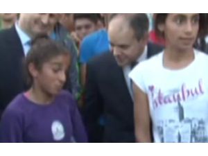 Bakana ’’Maalesef Üç Saattir Bekliyoruz’’ Diye Sitem Etti