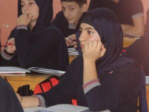 Ermeni Kızı Aninin Vatandaşlık Mücadelesi