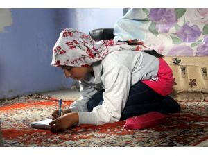 (Özel Haber) Kulübede Yaşayan Çocuğun Tek İsteği Elektrik