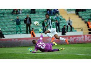 Bakambu Göz Doldurdu