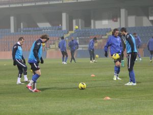 Karabüksporda Bursaspor Maçı Hazırlıkları Sürüyor