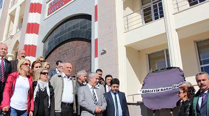 CHP’den takipsizlik kararına protesto