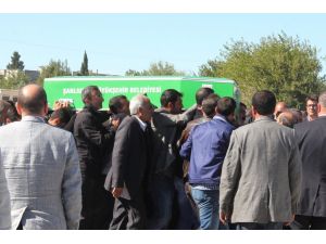 Öldürülen Baba Oğul Toprağa Verildi